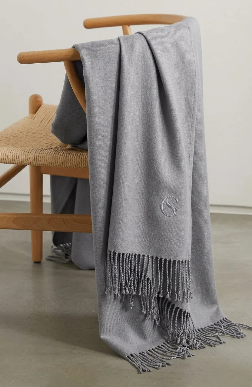 GAIAS Leaf & Loom Bamboo Throw