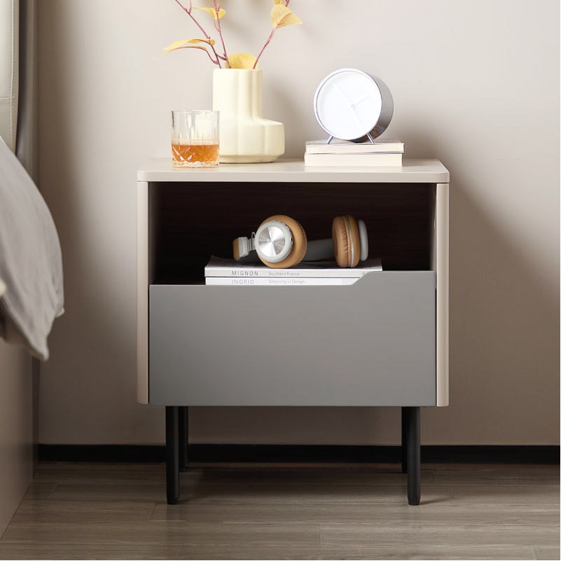 Yandi Bedside Table