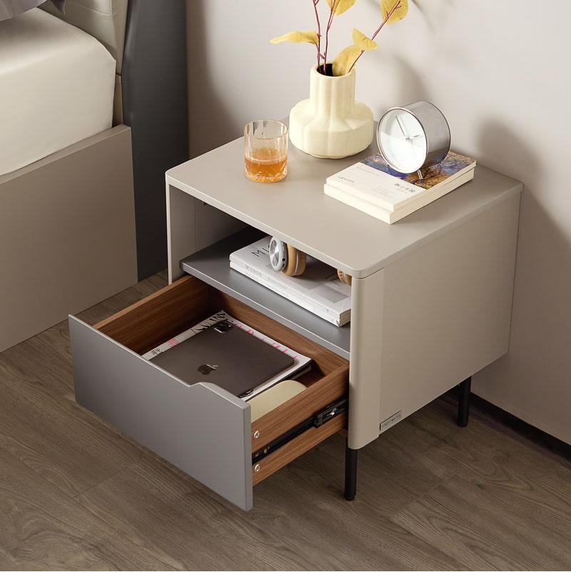 Yandi Bedside Table