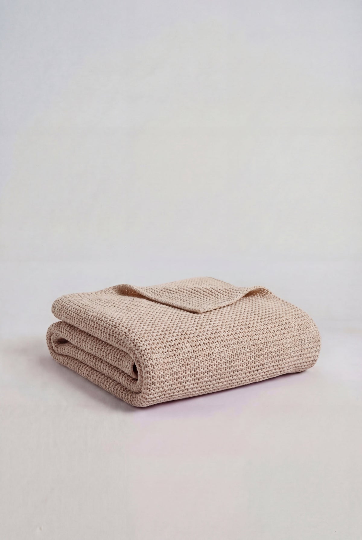 GAIAS Blanket & Throw