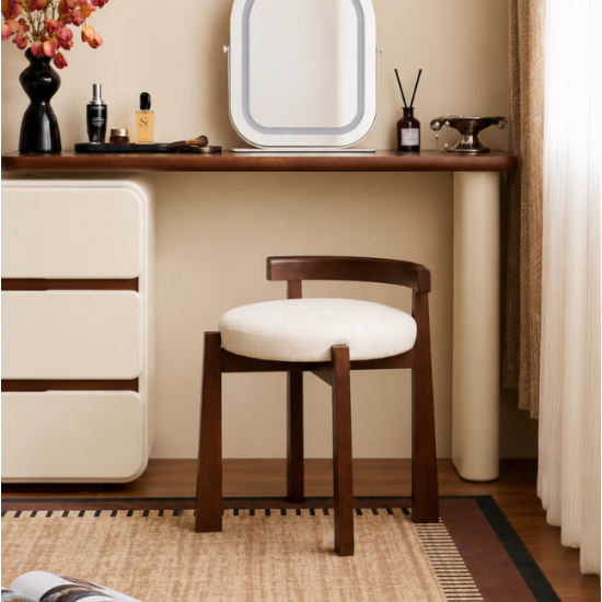 Raman Dressing Chair