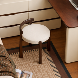 Raman Dressing Chair